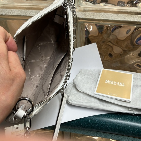 Michael Kors Empire OPT/Silver MD Chain pouchette - Picture 8 of 12
